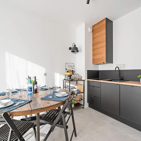 Makuszynskiego 56 By Homeprime